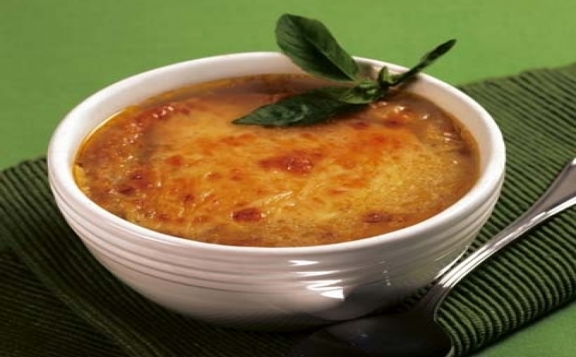 Sopa de cebolla a la francesa